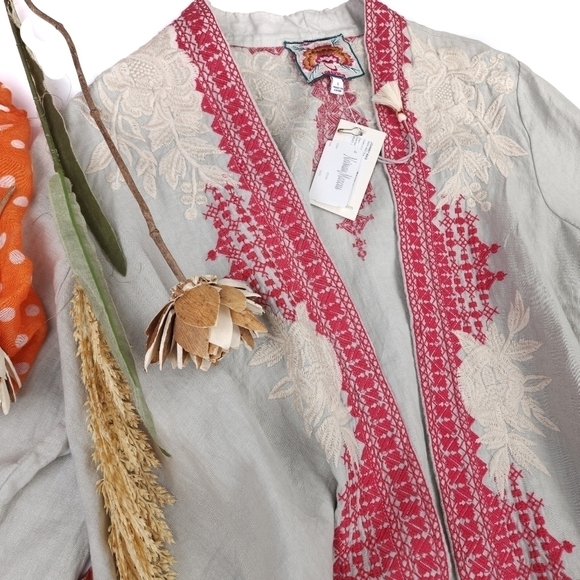 New Johnny Was Camille Draped Embroidered Grey Red Cardigan Sz L - Picture 4 of 16